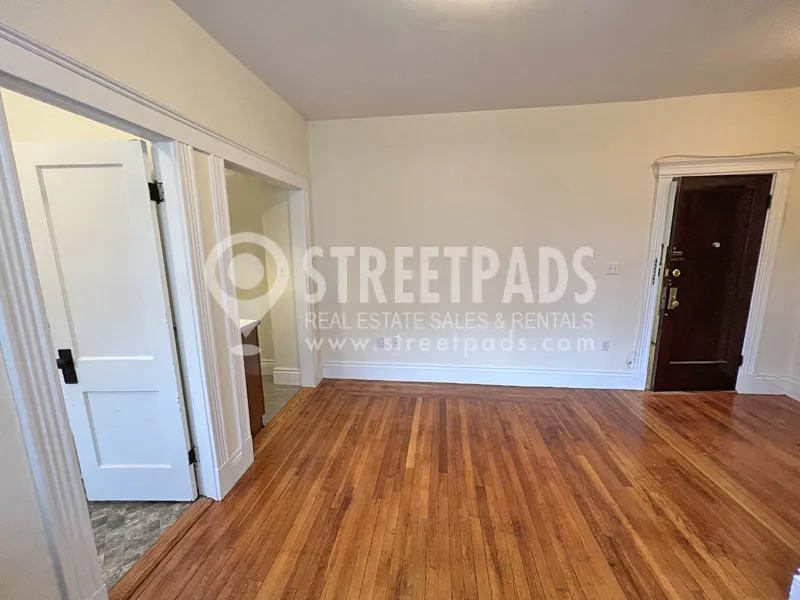 31 Park Dr, Fenway