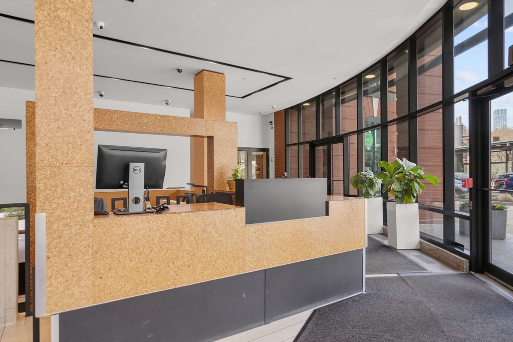 9 W Broadway, South Boston