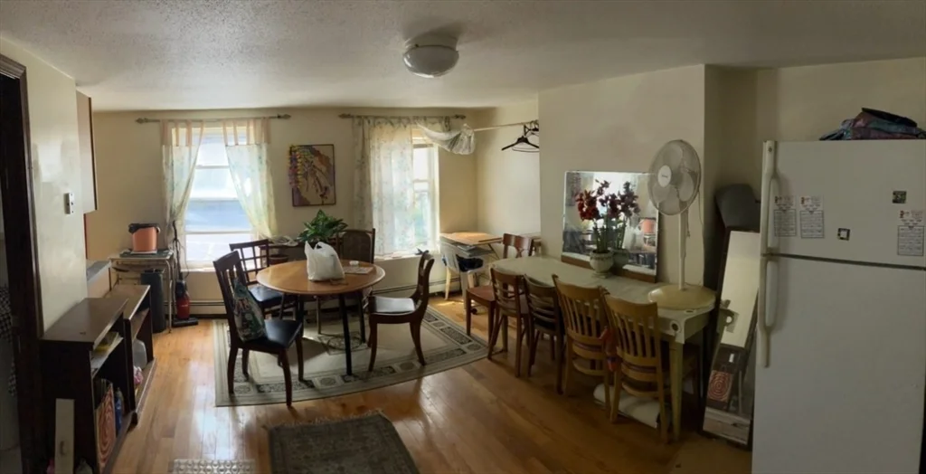 2 Johnny Ct, Chinatown