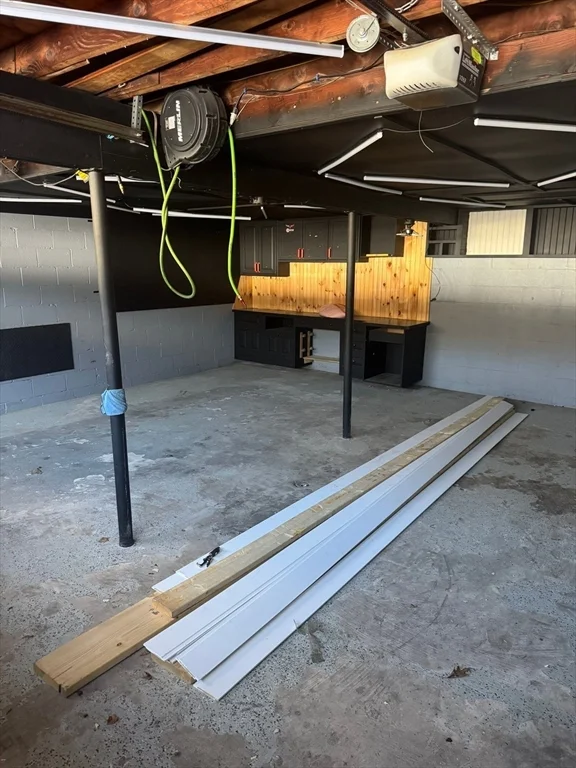 2 Harding St, Fitchburg