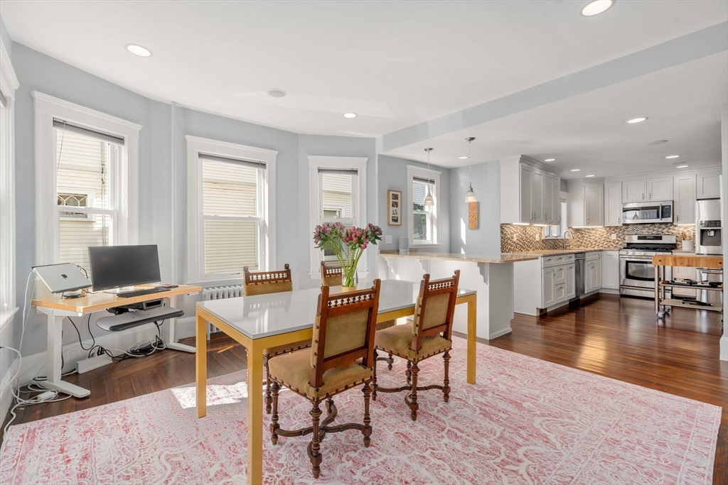 84 Pearson Rd, Tufts