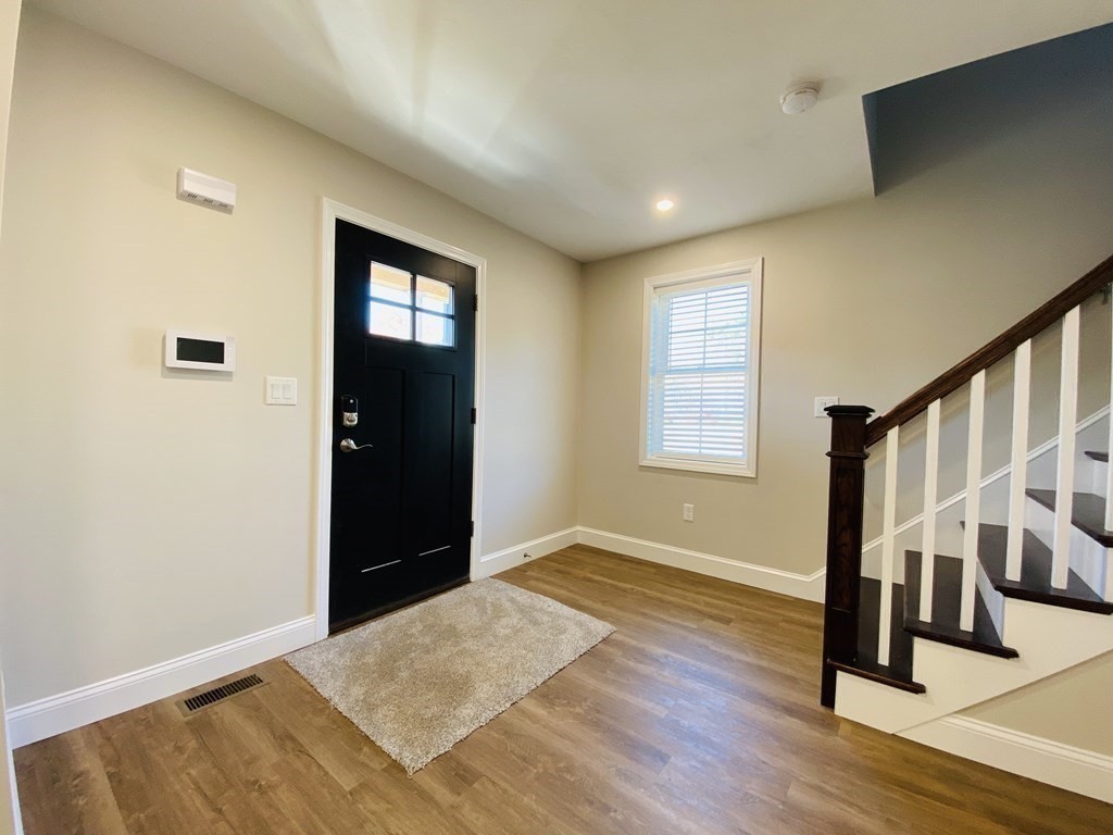 6 Glacier Path, Middleboro