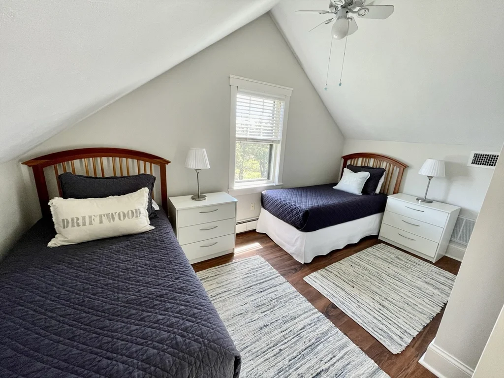 1A Pochick Ave, Nantucket