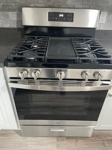 152 S Walnut, Quincy