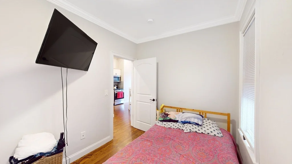 101 Chelsea St, East Boston