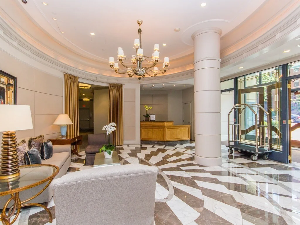 303 Columbus Ave, Back Bay