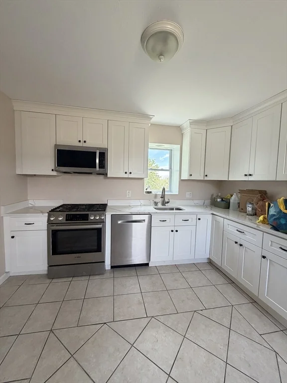 6 Edwards Pl, Chelmsford