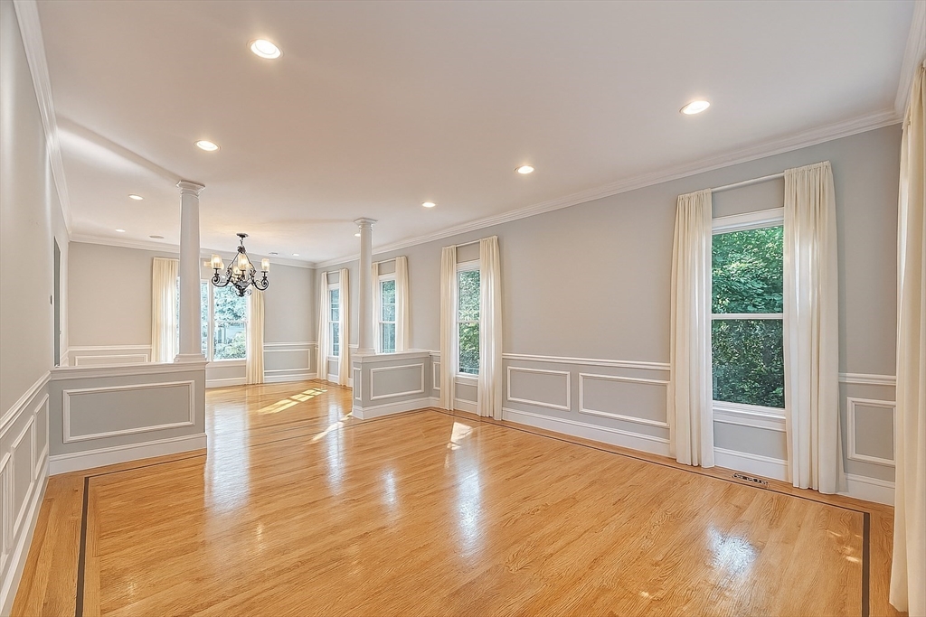 3 Myrna Rd, Lexington