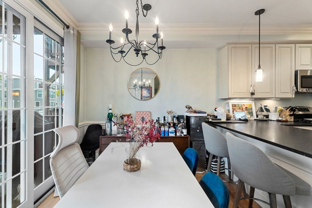 192 W 6th St, South Boston