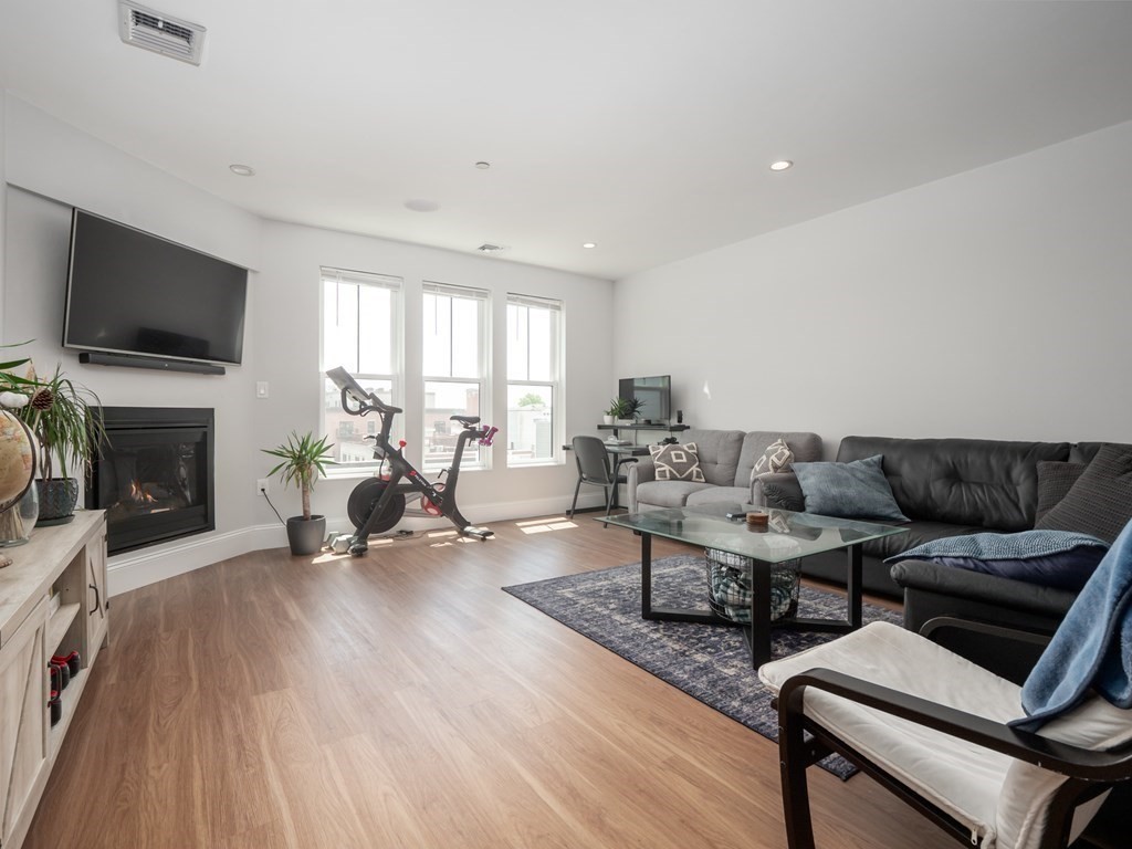 45 L St, South Boston