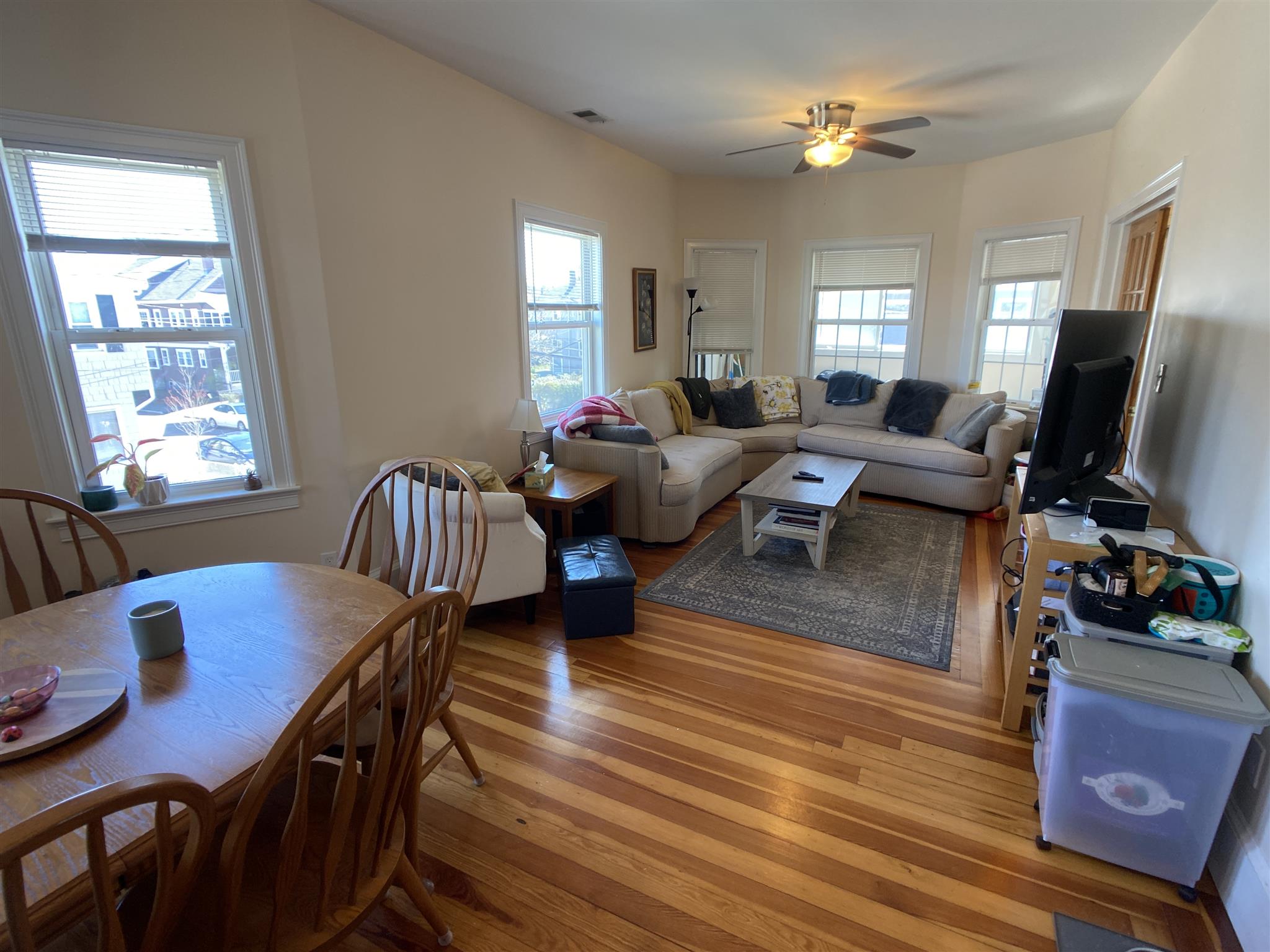 107 Yale St, South Medford