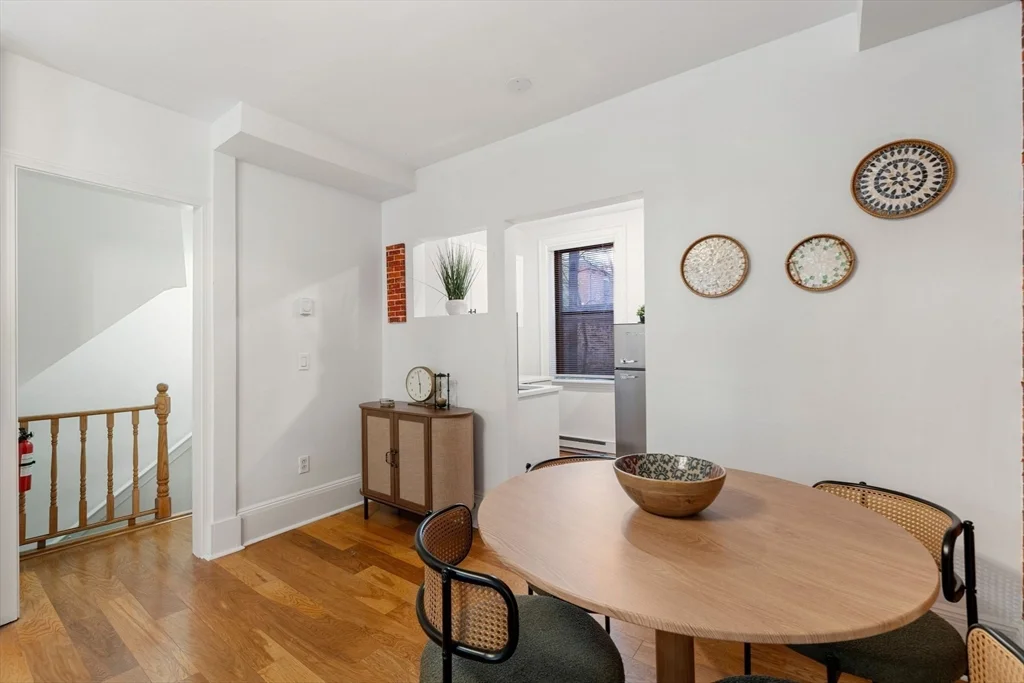 102 Revere St, Beacon Hill