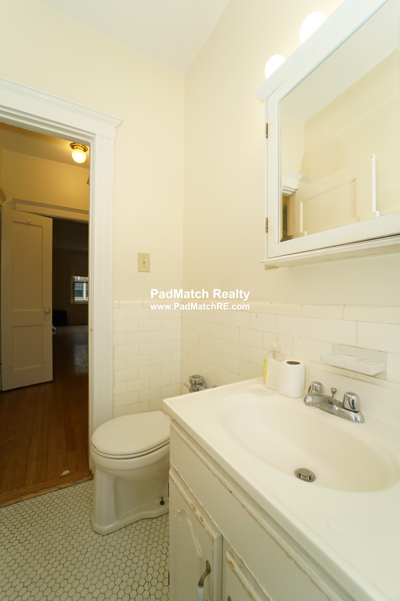 14 Alton Pl, Coolidge Corner