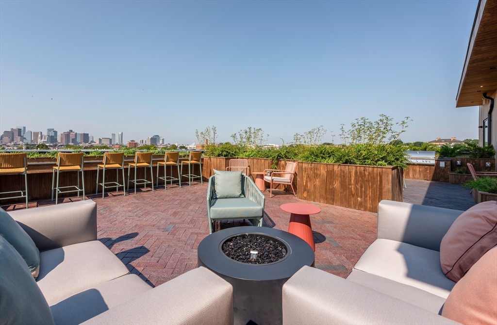 282 Bremen St, East Boston