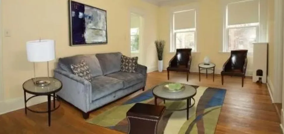 22 Chauncy St, Neighborhood Nine