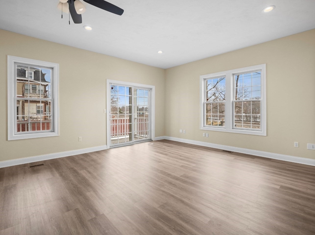 63 Varnum Ave, Lowell