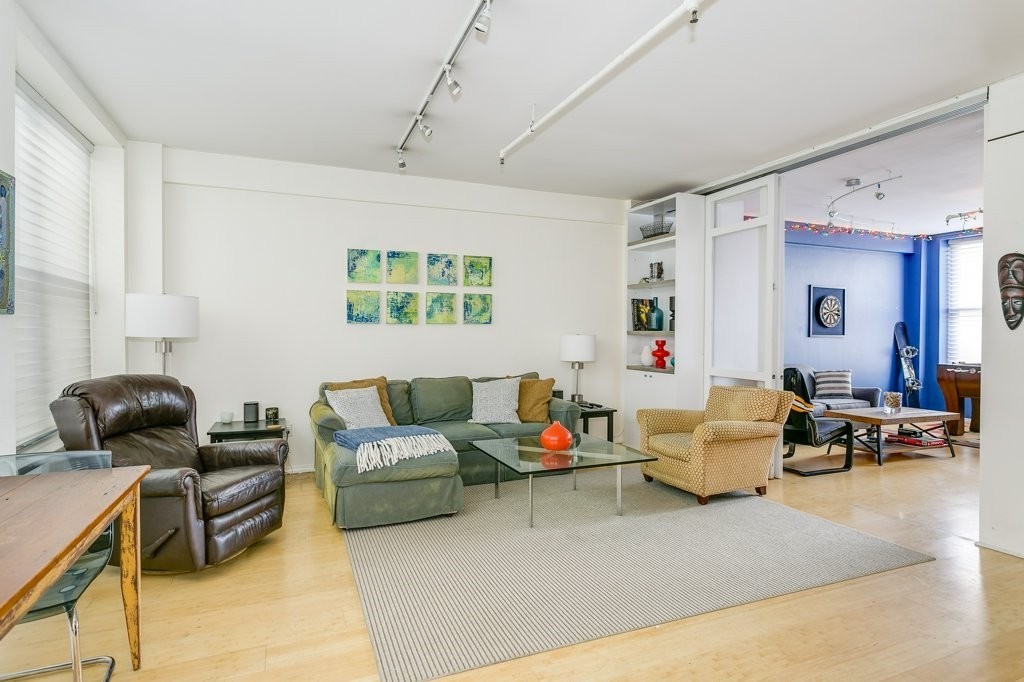 453 Washington St, Downtown