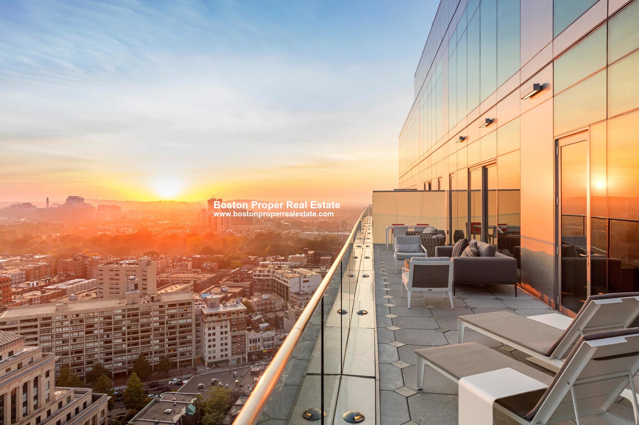 30 Dalton St, Back Bay