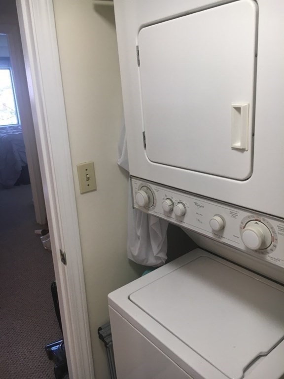 59 Brainerd Rd, Brighton