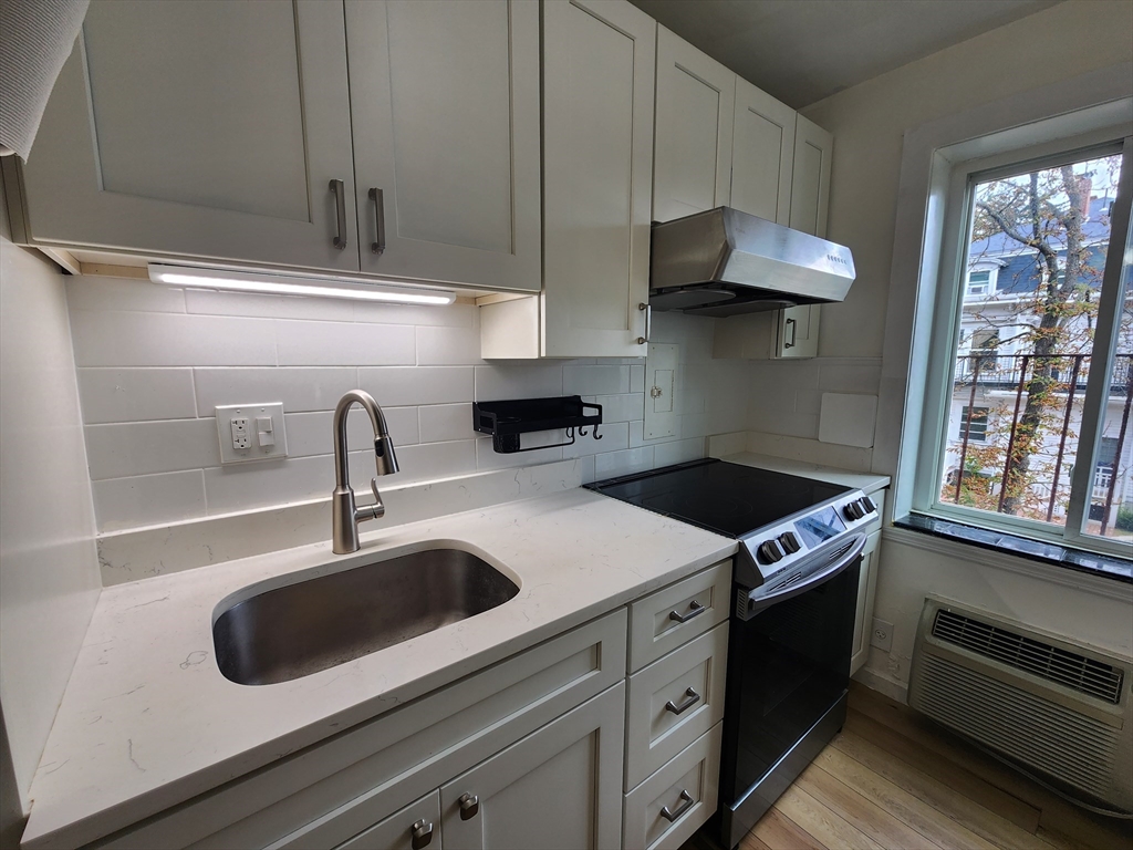 125 Pleasant St, Arlington