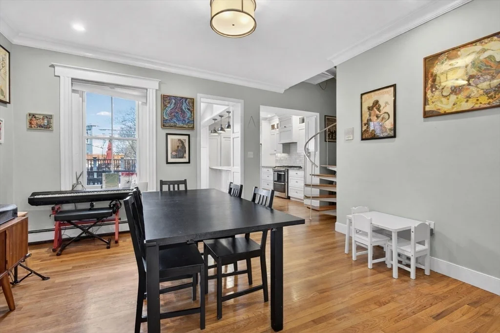 15 Mt Vernon St, Charlestown