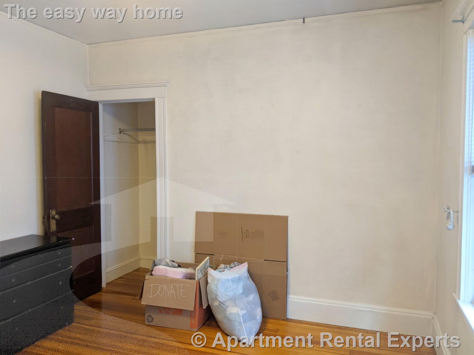 19 Leonard St, Davis Square