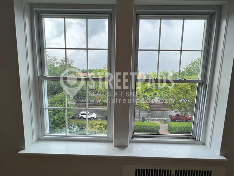 1315 Commonwealth Ave, Allston