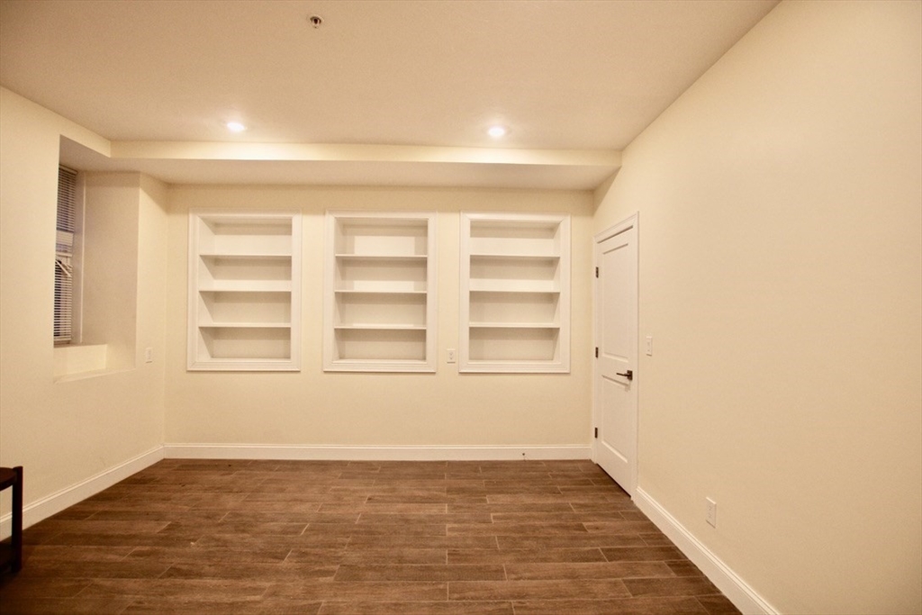 1616 Beacon St, Corey Hill