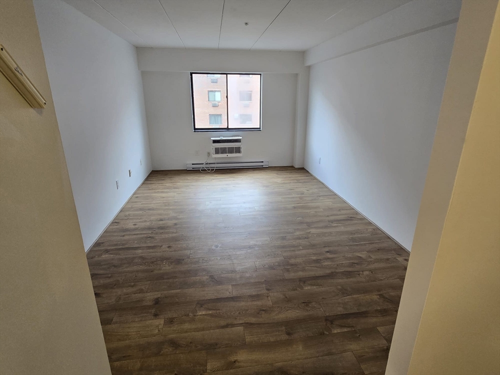 125 Pleasant St, Coolidge Corner