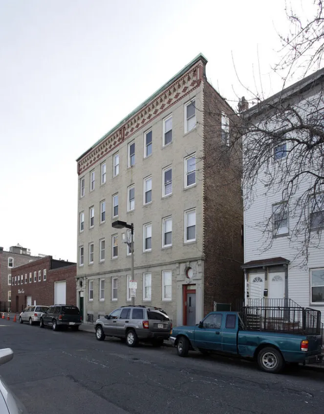 117 Orleans St, East Boston