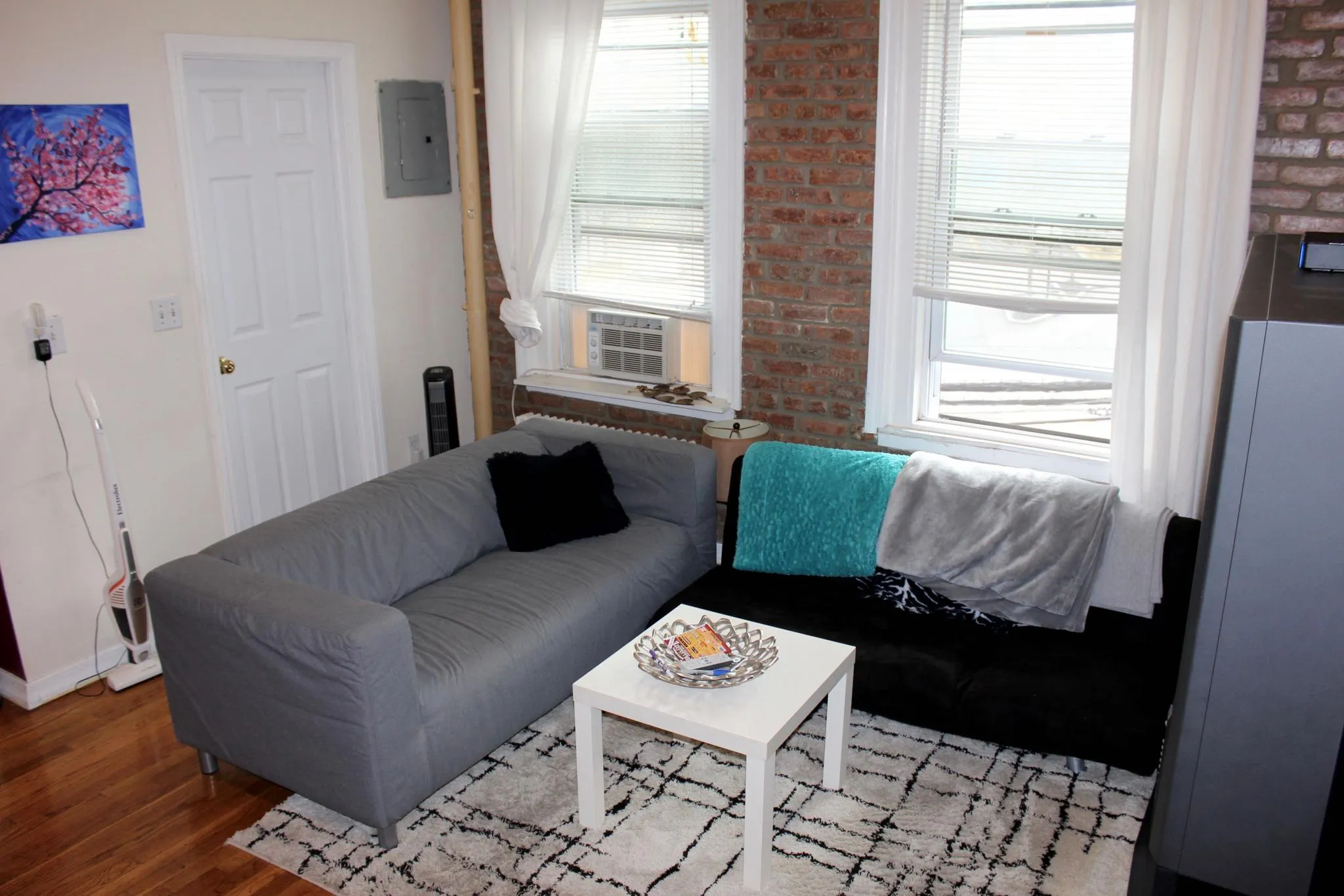 447 Park Dr, Fenway