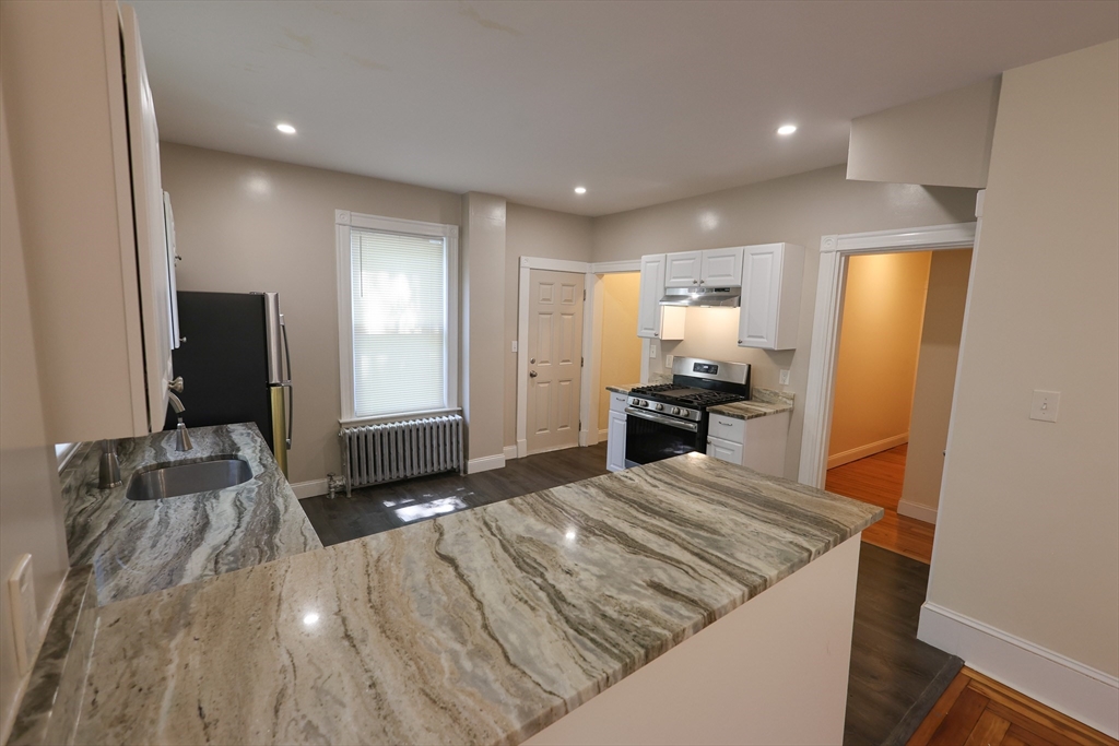 32 Robinson St, Dorchester