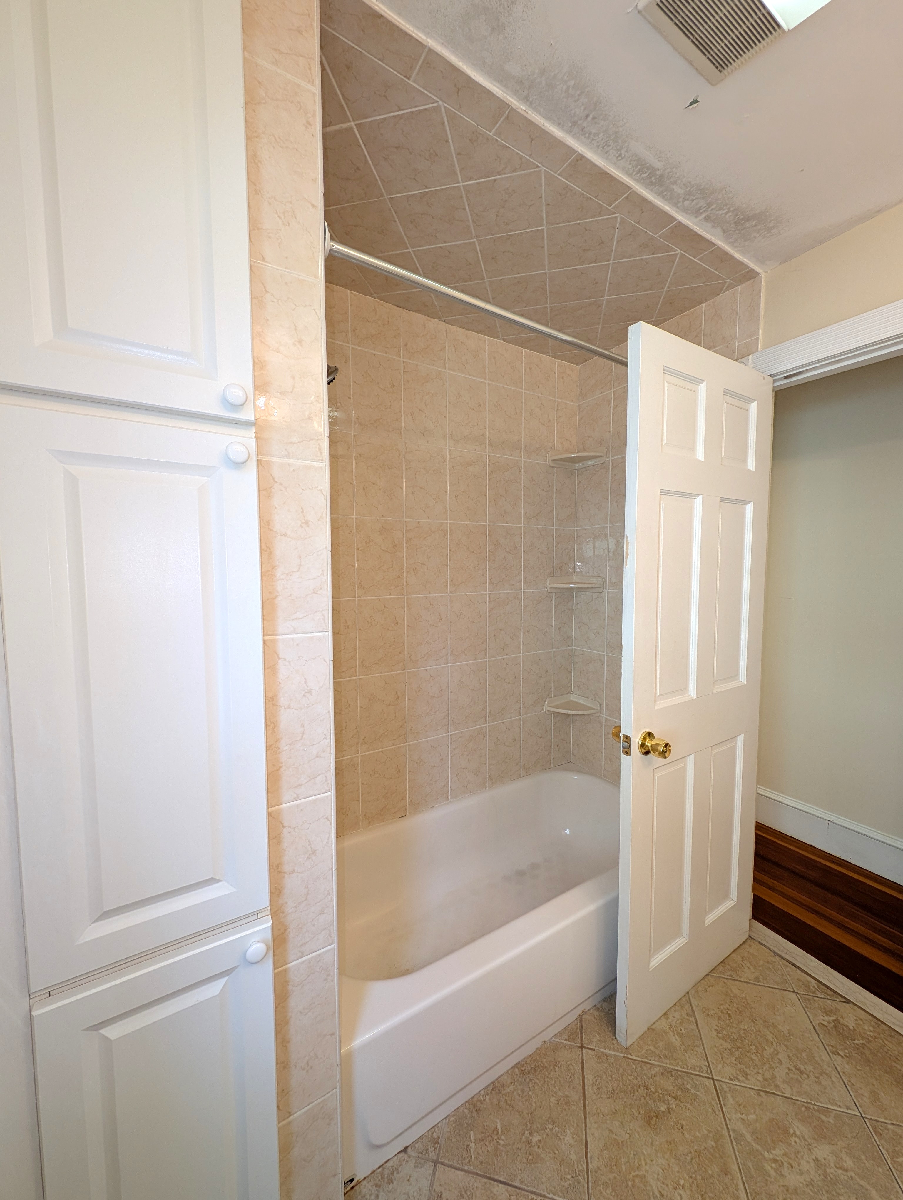 179 College Ave, Davis Square