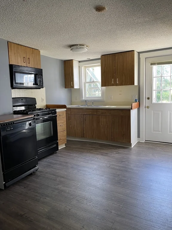 4 West St, Wrentham