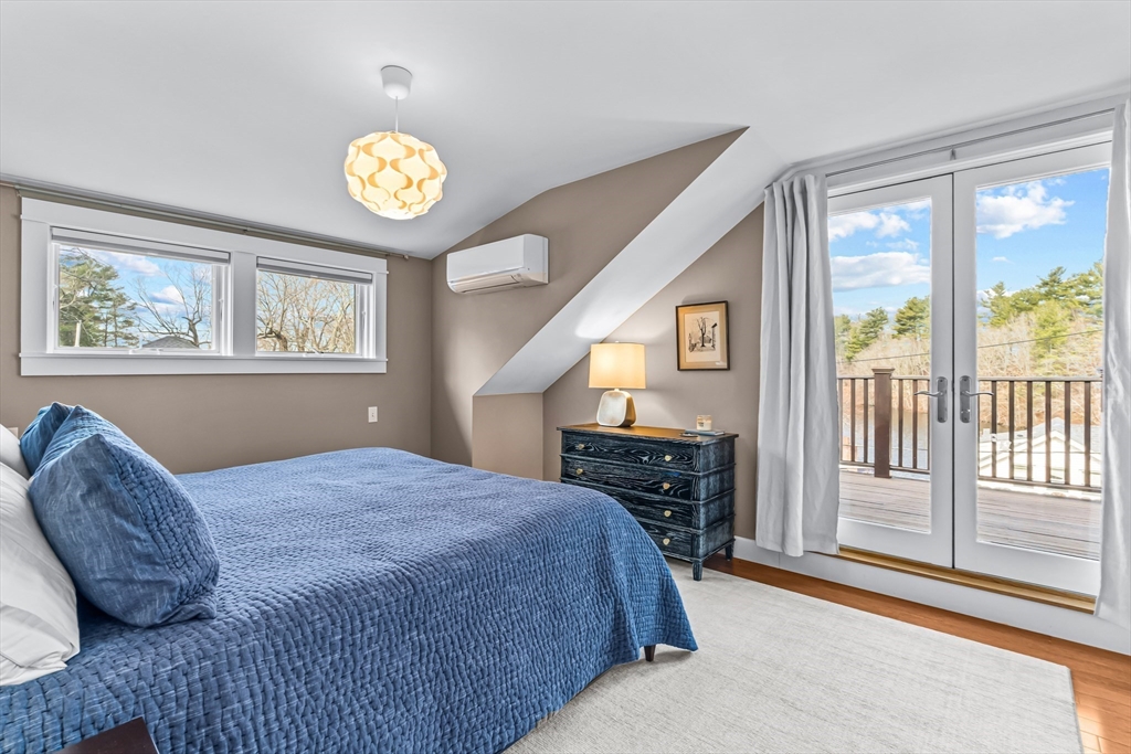 59 Russell Rd, Wellesley