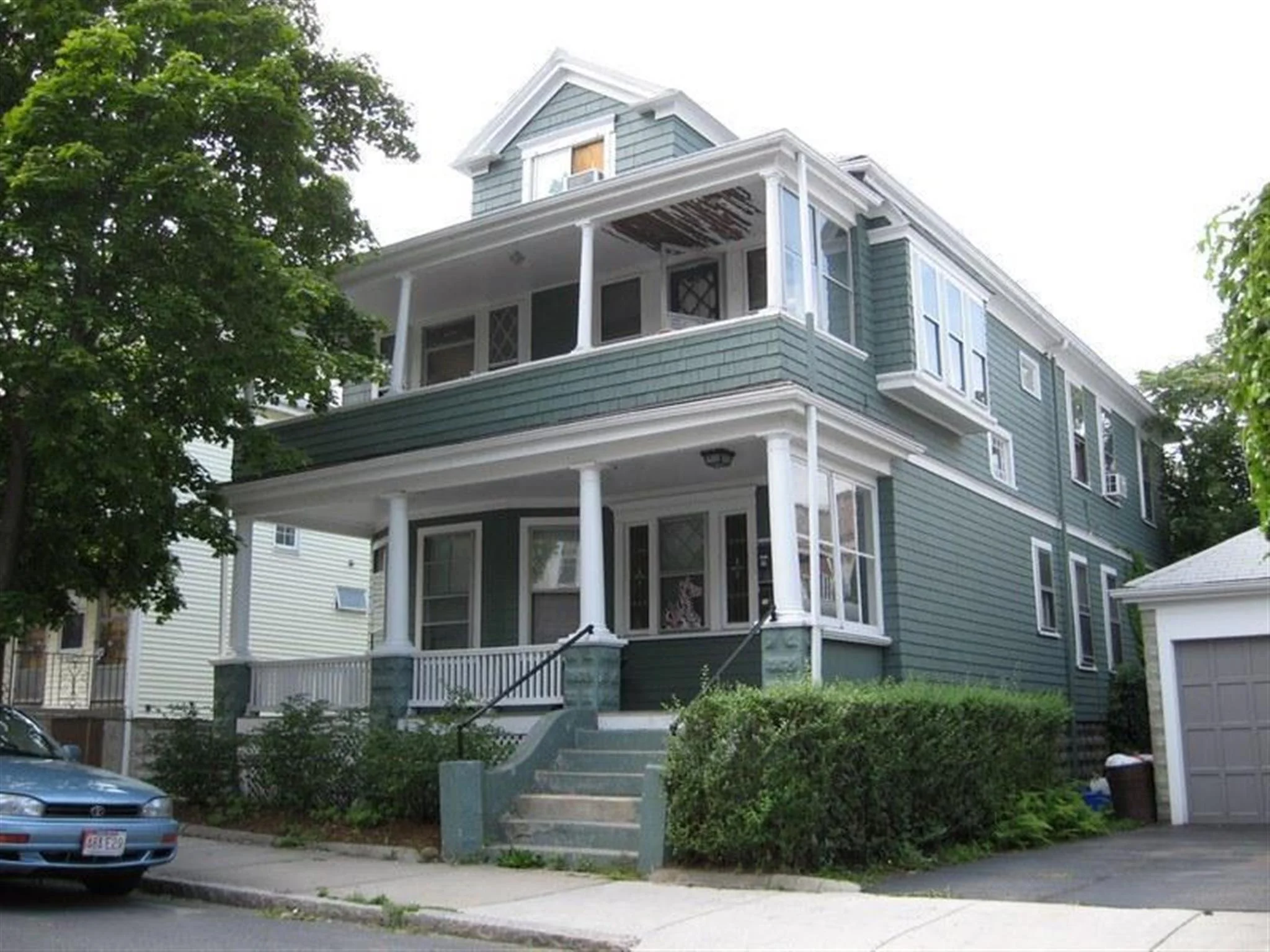 34 Leonard St, Tufts