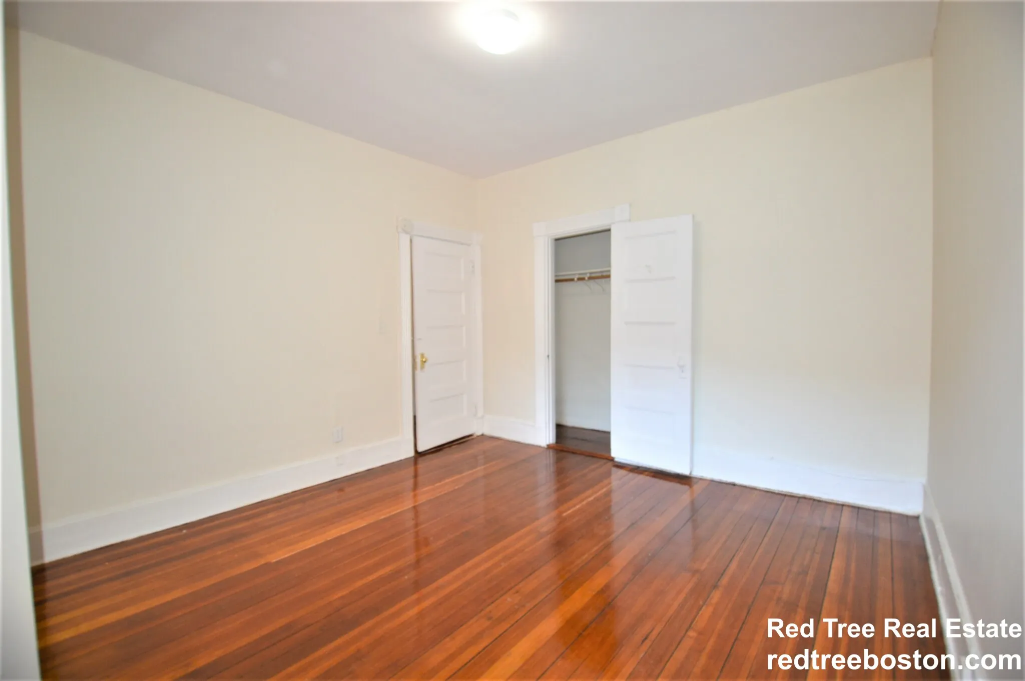 1595 Beacon St, Brookline