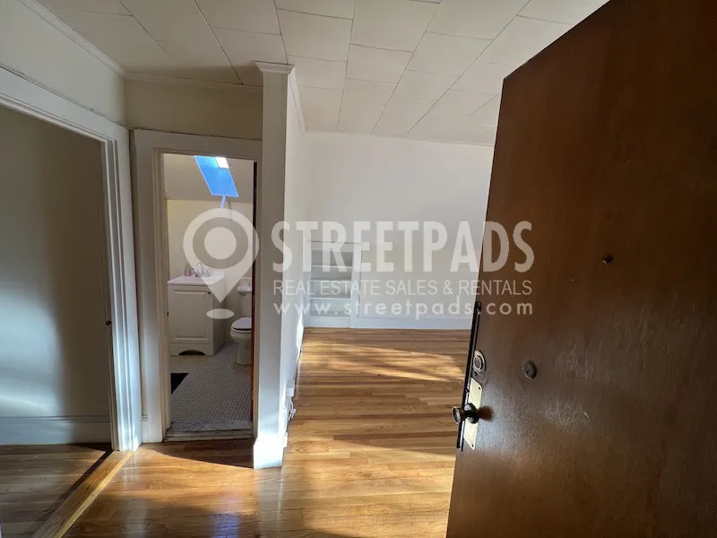 381 Harvard St, Mid-Cambridge