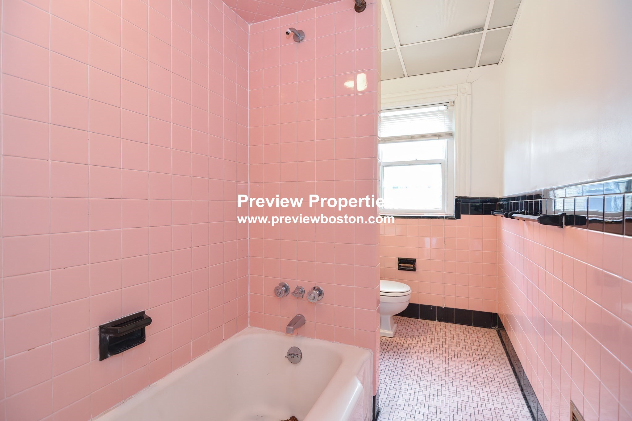 923 Beacon St, Fenway