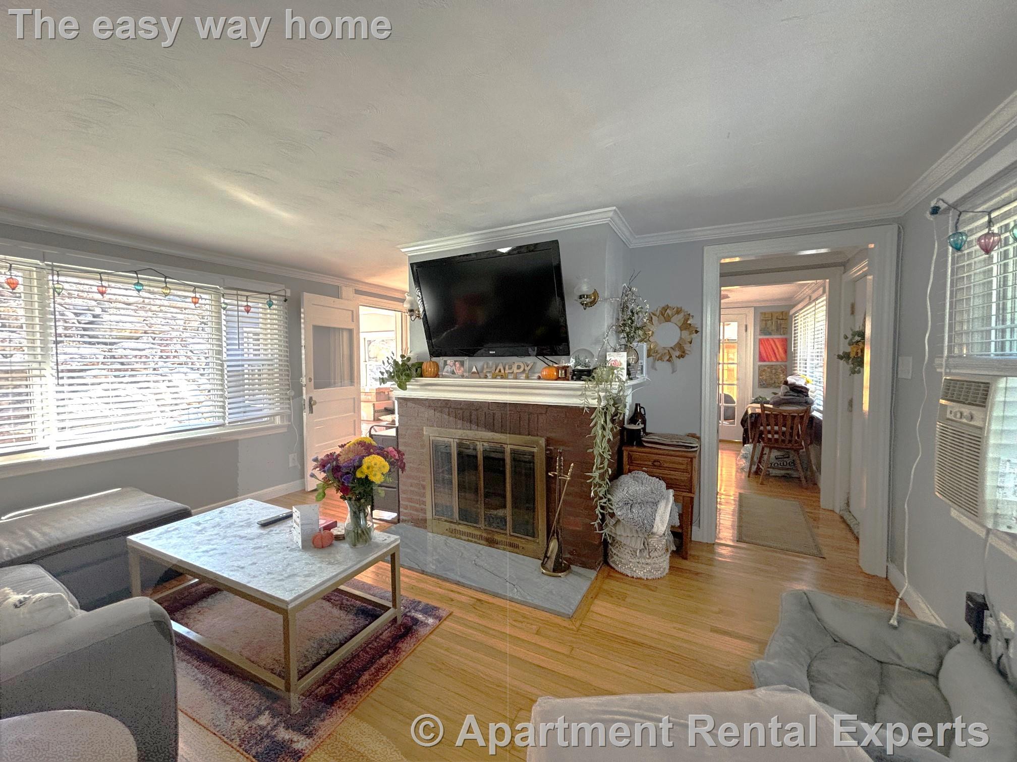 768 Main St, Wakefield