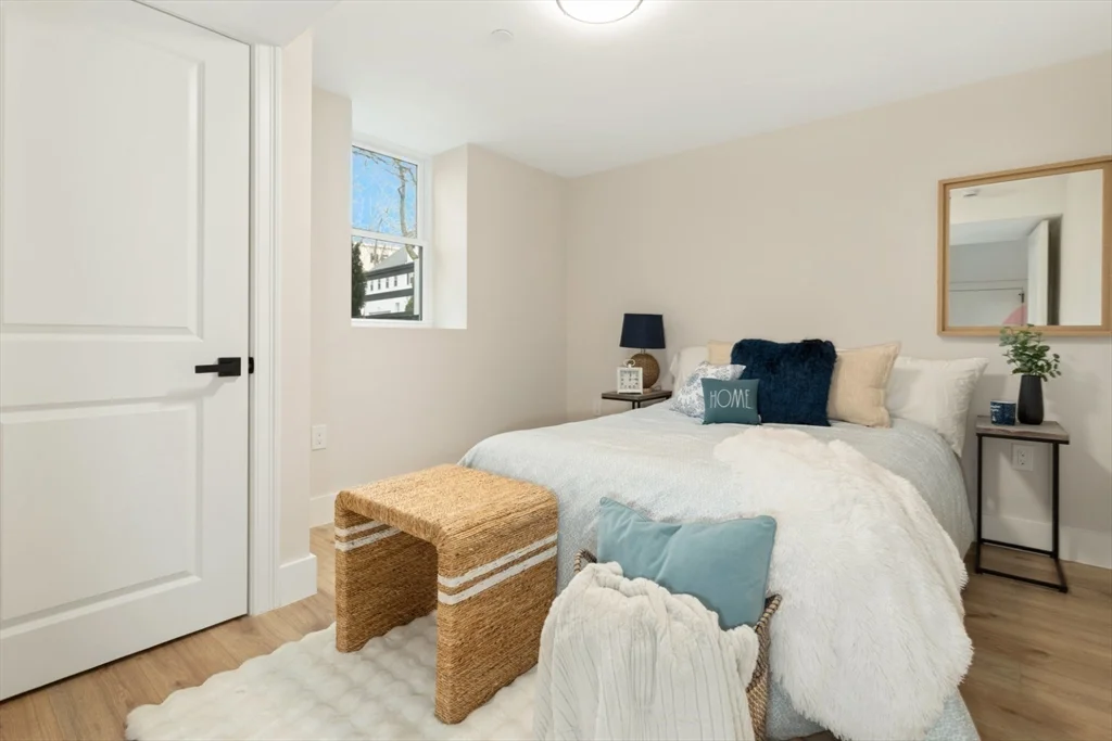 157 Boston Ave, West Somerville