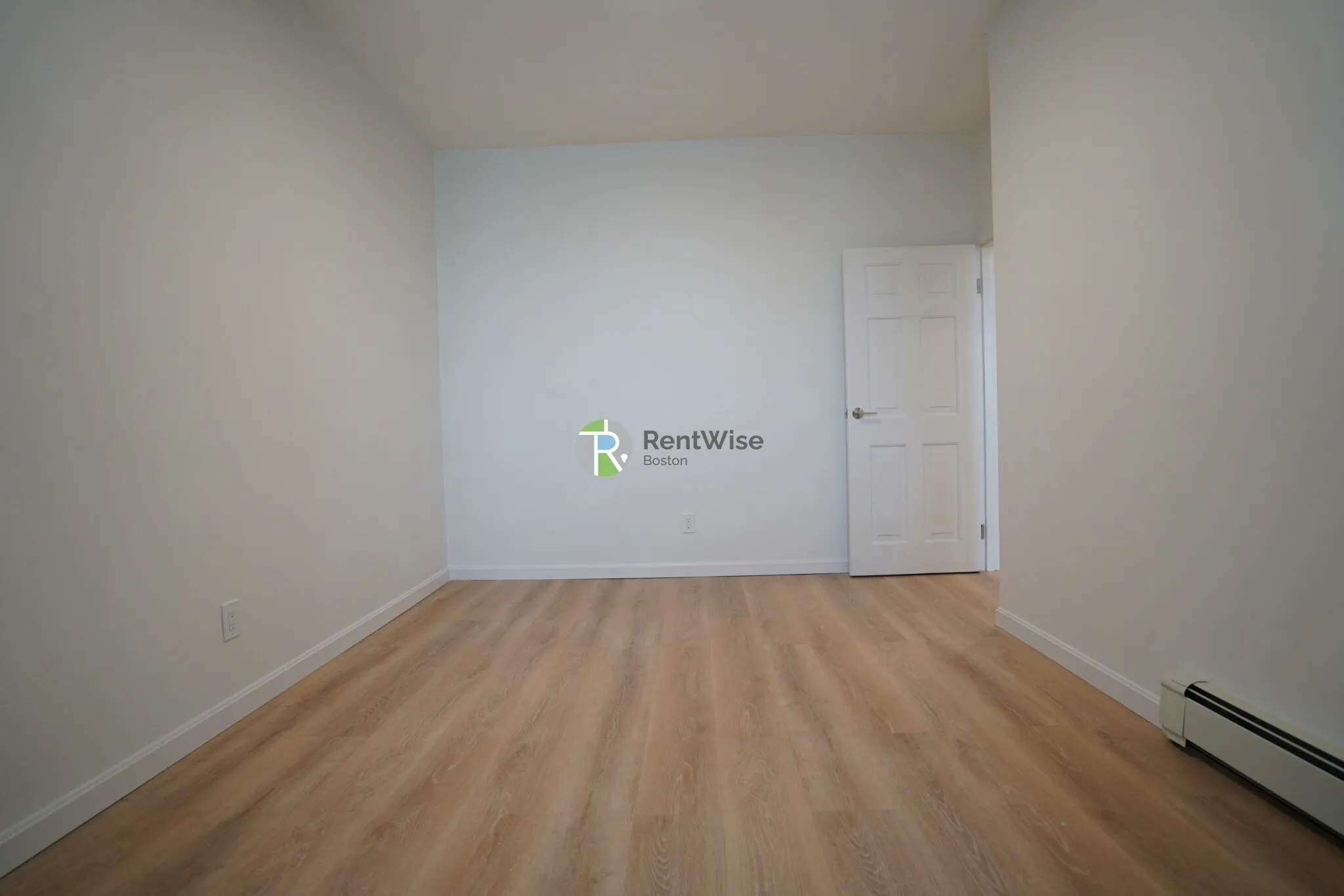 521 Massachusetts Ave, Roxbury