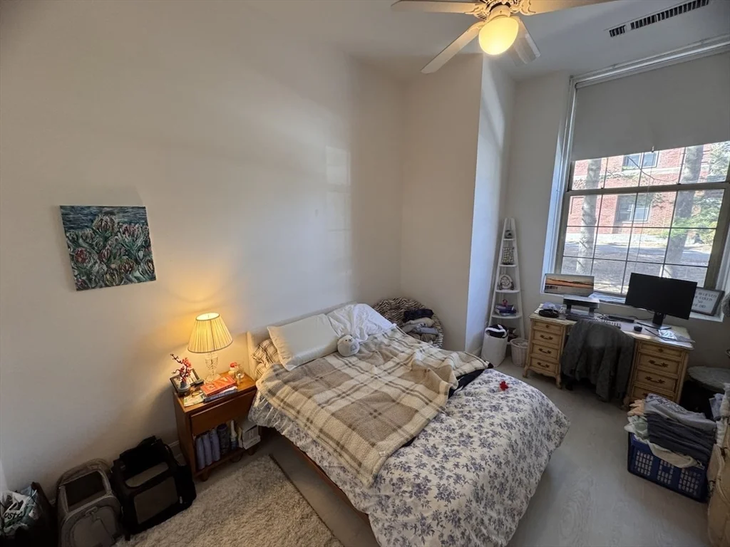 48 Forest St, Medford