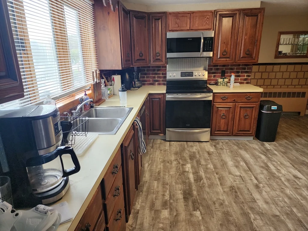 586 Franklin St, Worcester