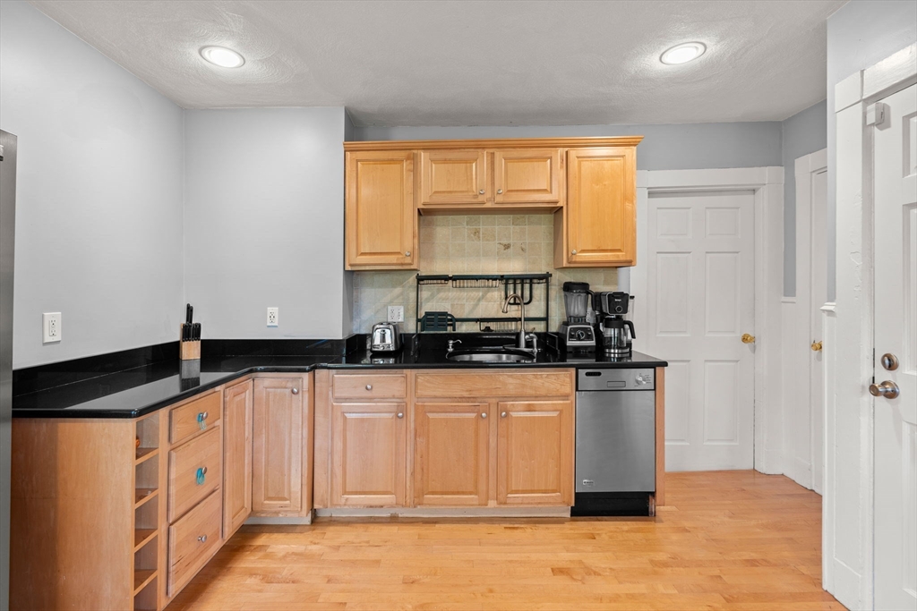 64 Grant St, Somerville