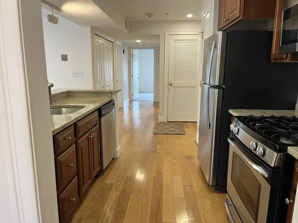 12 Rose St, Stoughton