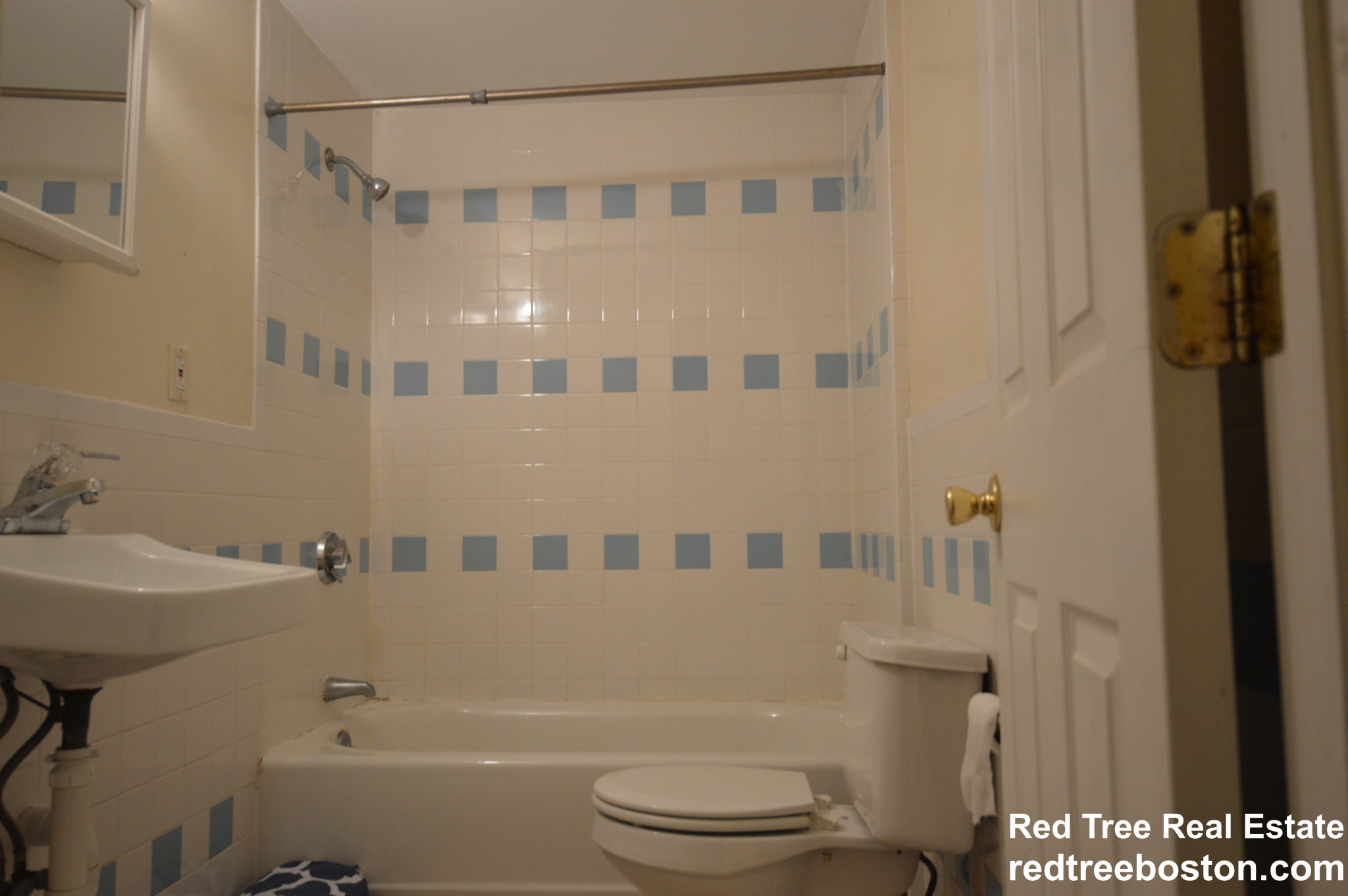 104 Hammond St, Mission Hill