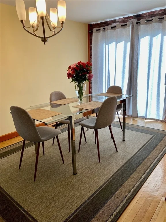 50 Temple St, Somerville