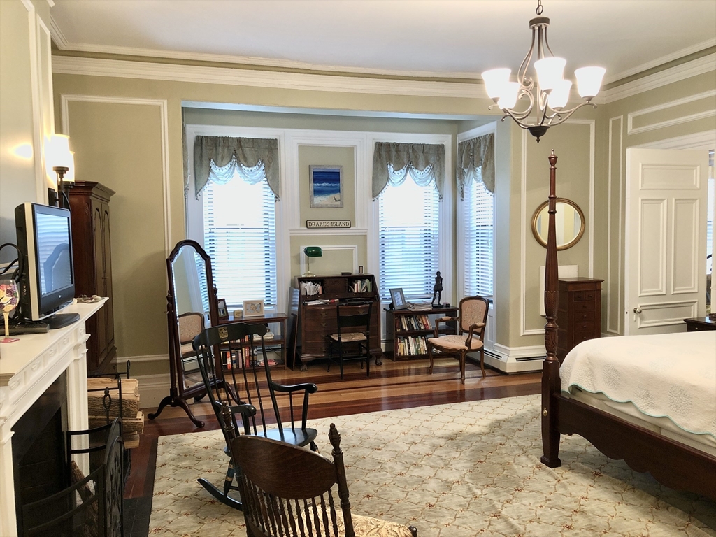 191 Marlborough St, Back Bay