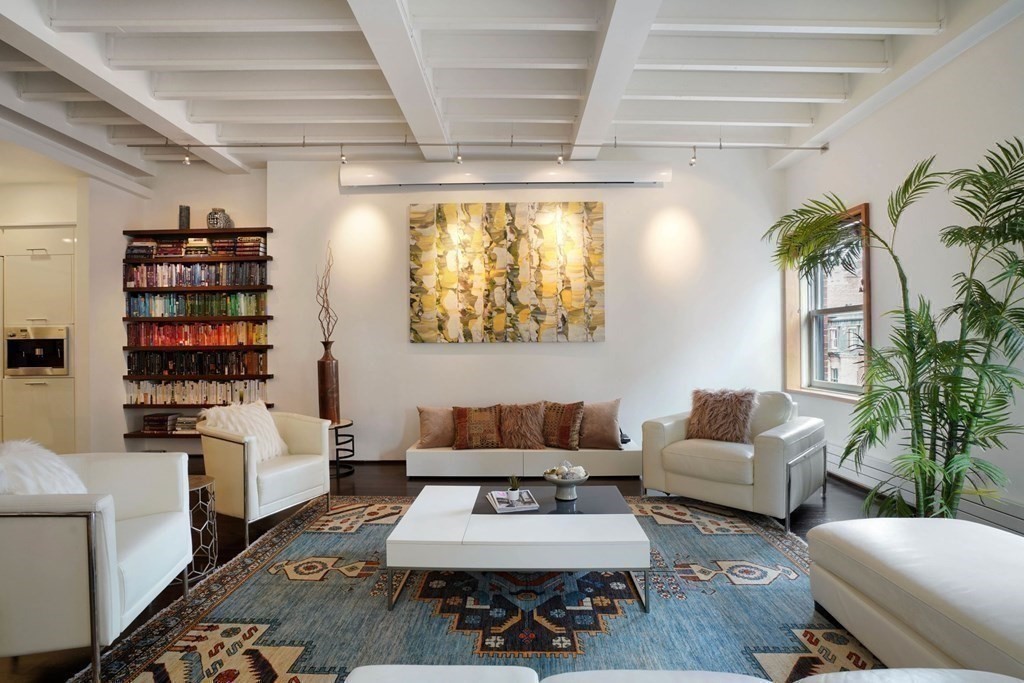 132 Commonwealth Ave, Back Bay